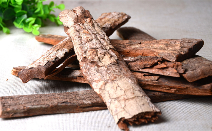 木器廠、板材加工廠、門廠等木材加工企業(yè)木器廠、板材加工廠、門廠等木材加工企業(yè)每天都會(huì)產(chǎn)生大量的刨花每天都會(huì)產(chǎn)生大量的刨花