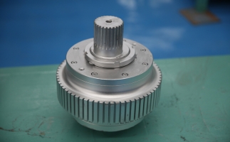 如何檢查鋸末顆粒機(jī)壓輥打滑不出料？